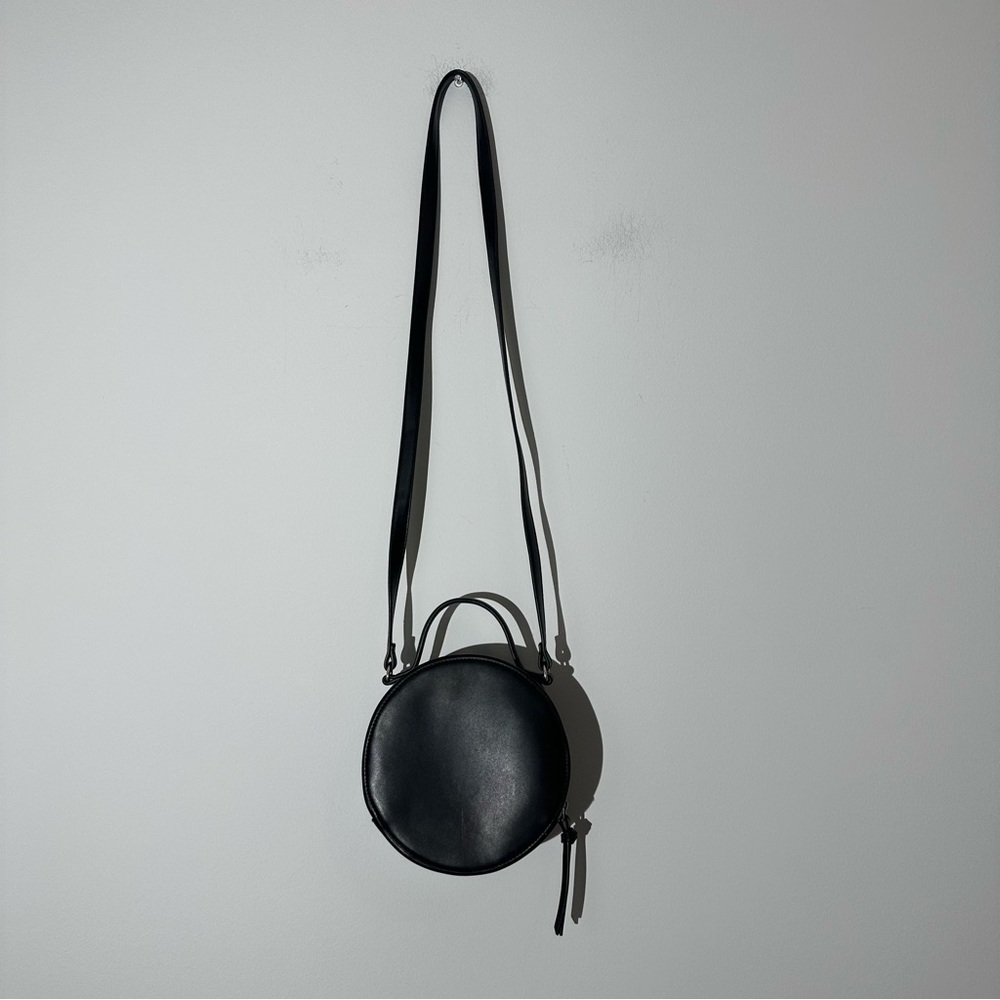 Express Circle With Silver Diamonds Crossbody Bag - image 7